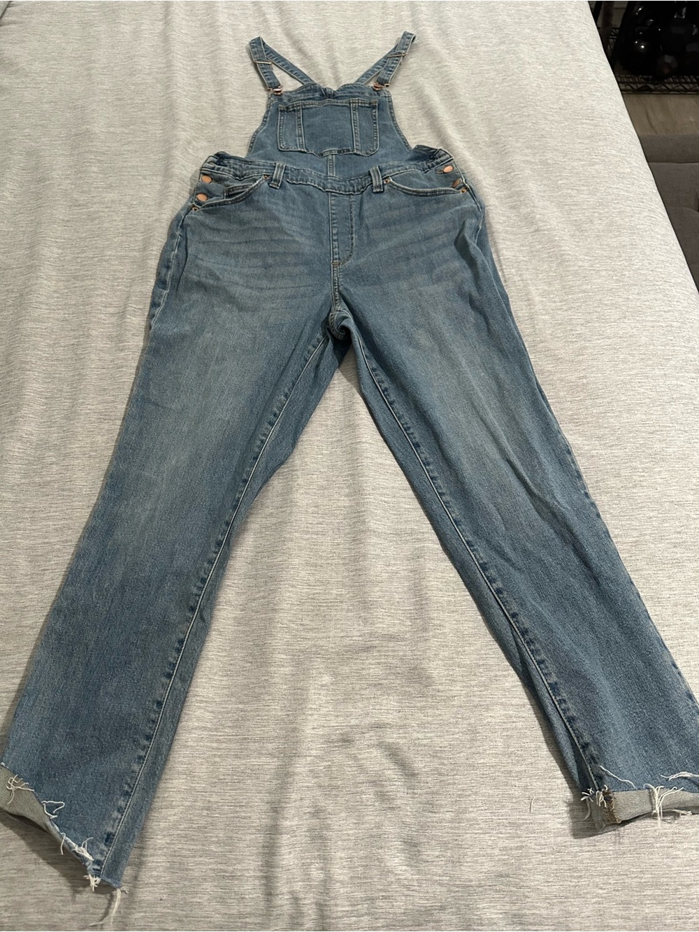 Universal Thread overalls